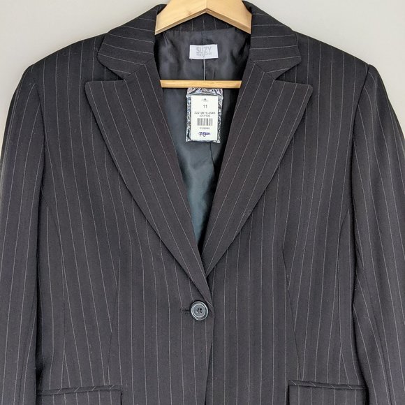 NWT Suzy Shier Black Pinstripe Blazer - Picture 4 of 10
